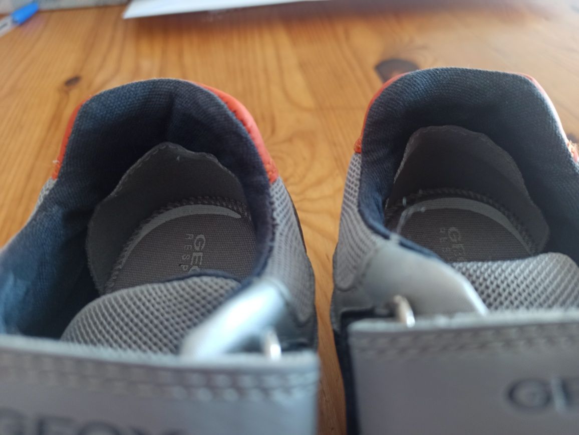 Sneakersy chłopięce Geox rozmiar 27