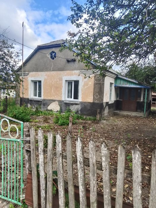 Продам приватний будинок в селі Смідин