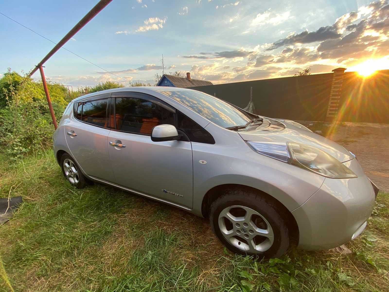 Nissan Leaf 2011