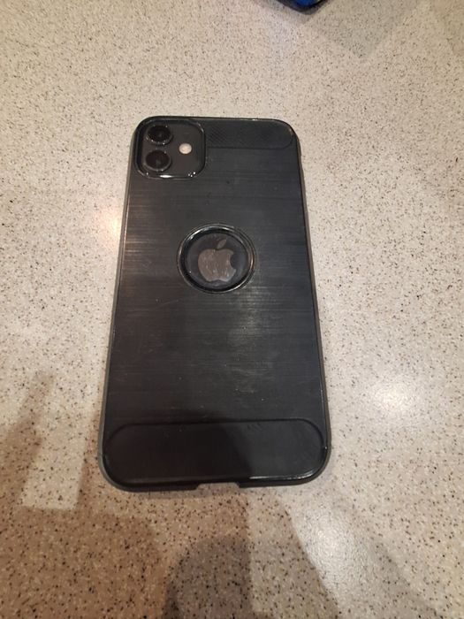 Iphone 11 64gb zadbany, folia, bateria 84%