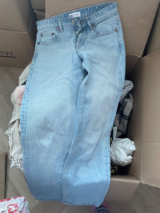 Kartony ubrań markowych zara, stradivarius Bershka