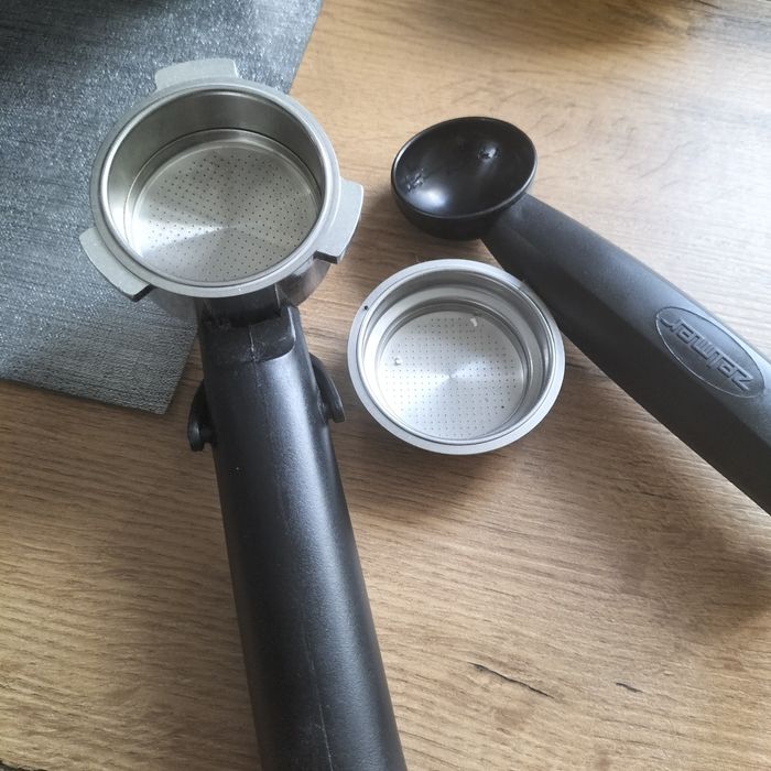 Ekspres ciśnieniowy do kawy Zelmer