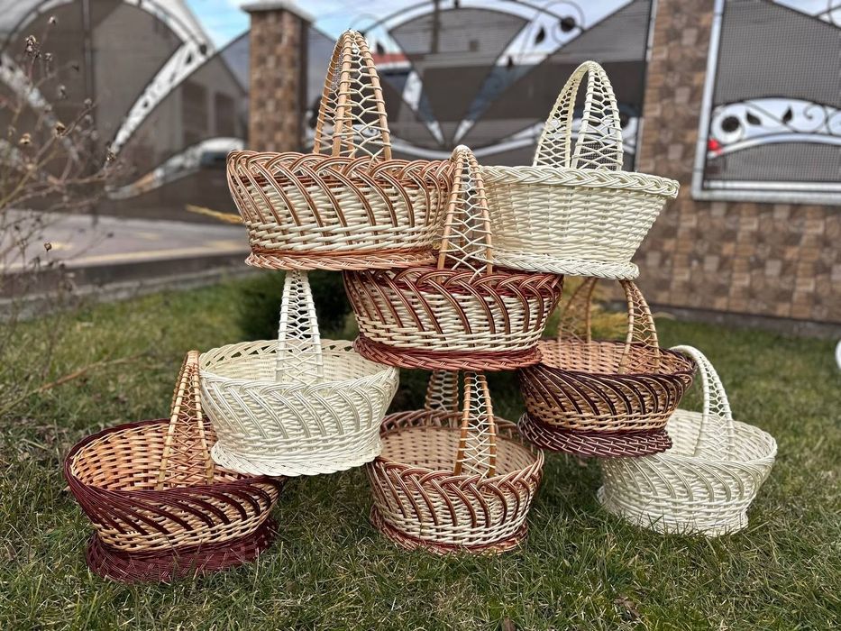 Пасхальні кошики З відбіленої лози можливий гурт