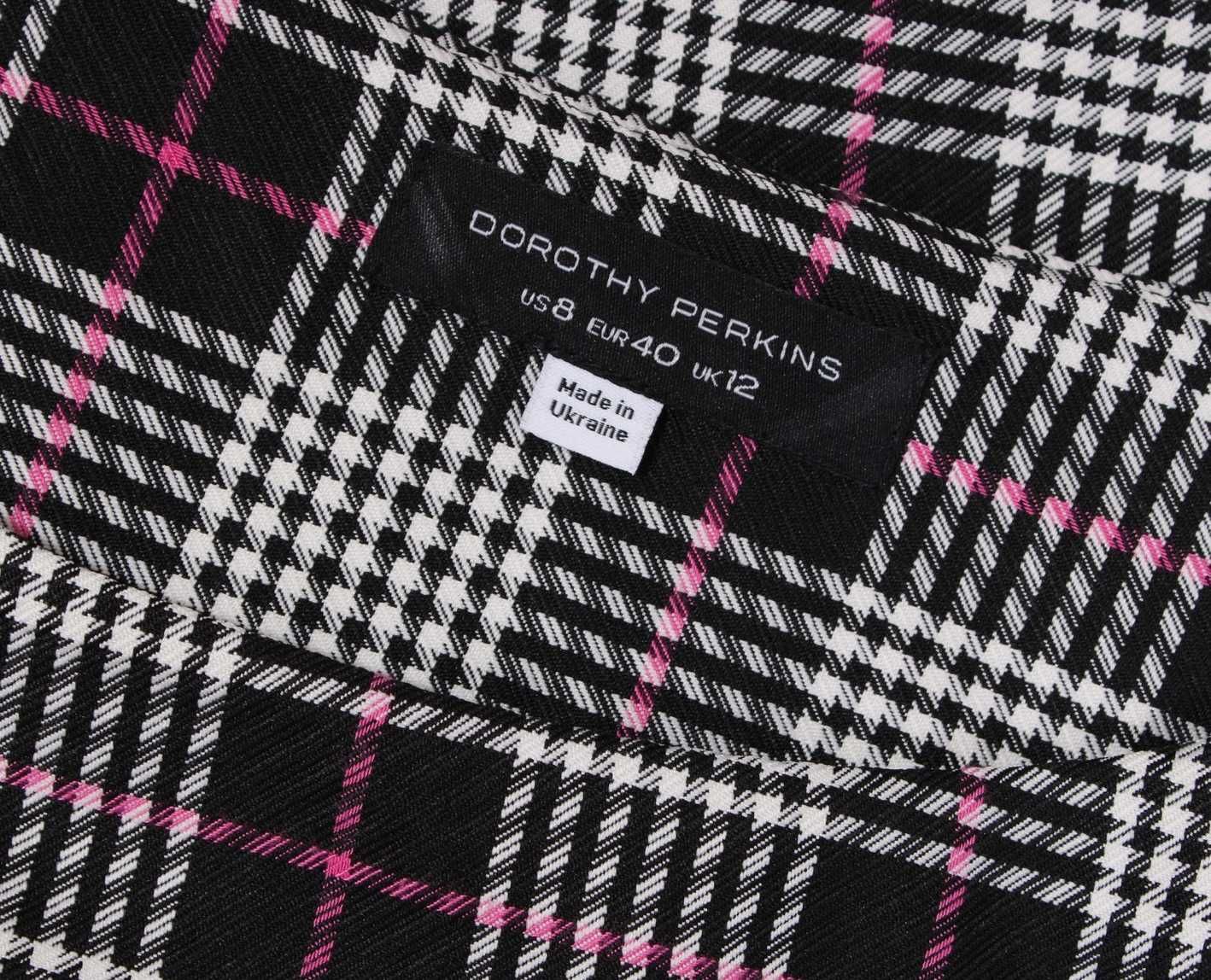 Sukienka w modną krateczkę Dorothy Perkins 40