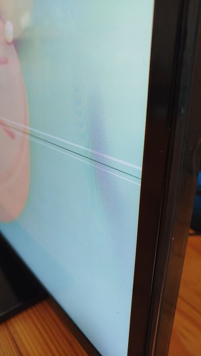 Телевізор Samsung UE-32ES5507K