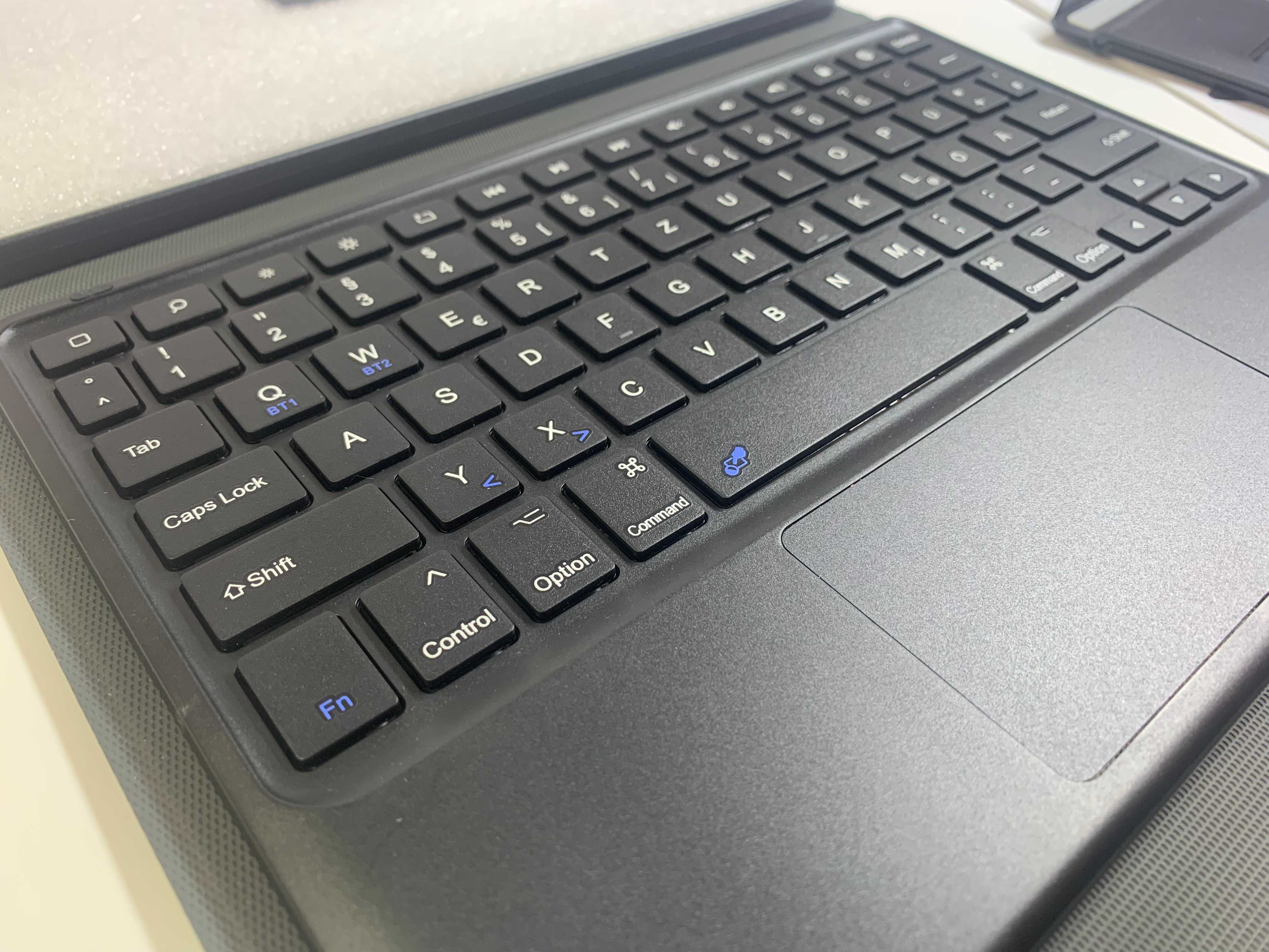 Earto Samsung Galaxy Tab S8 etui z klawiaturą