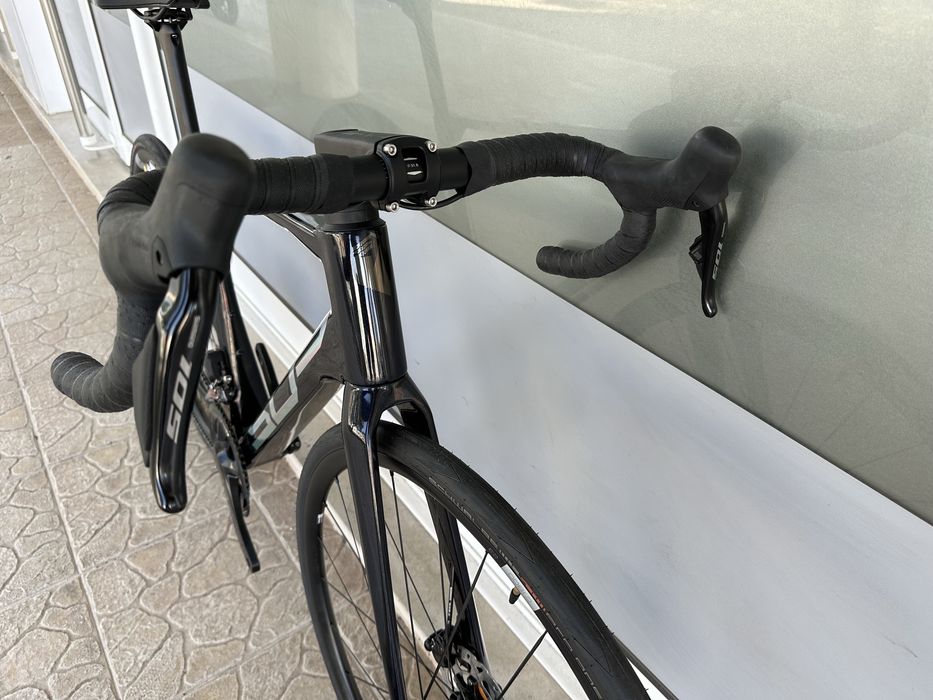 Bicicleta de estrada Superior - Di2 - 12v - Nova!!