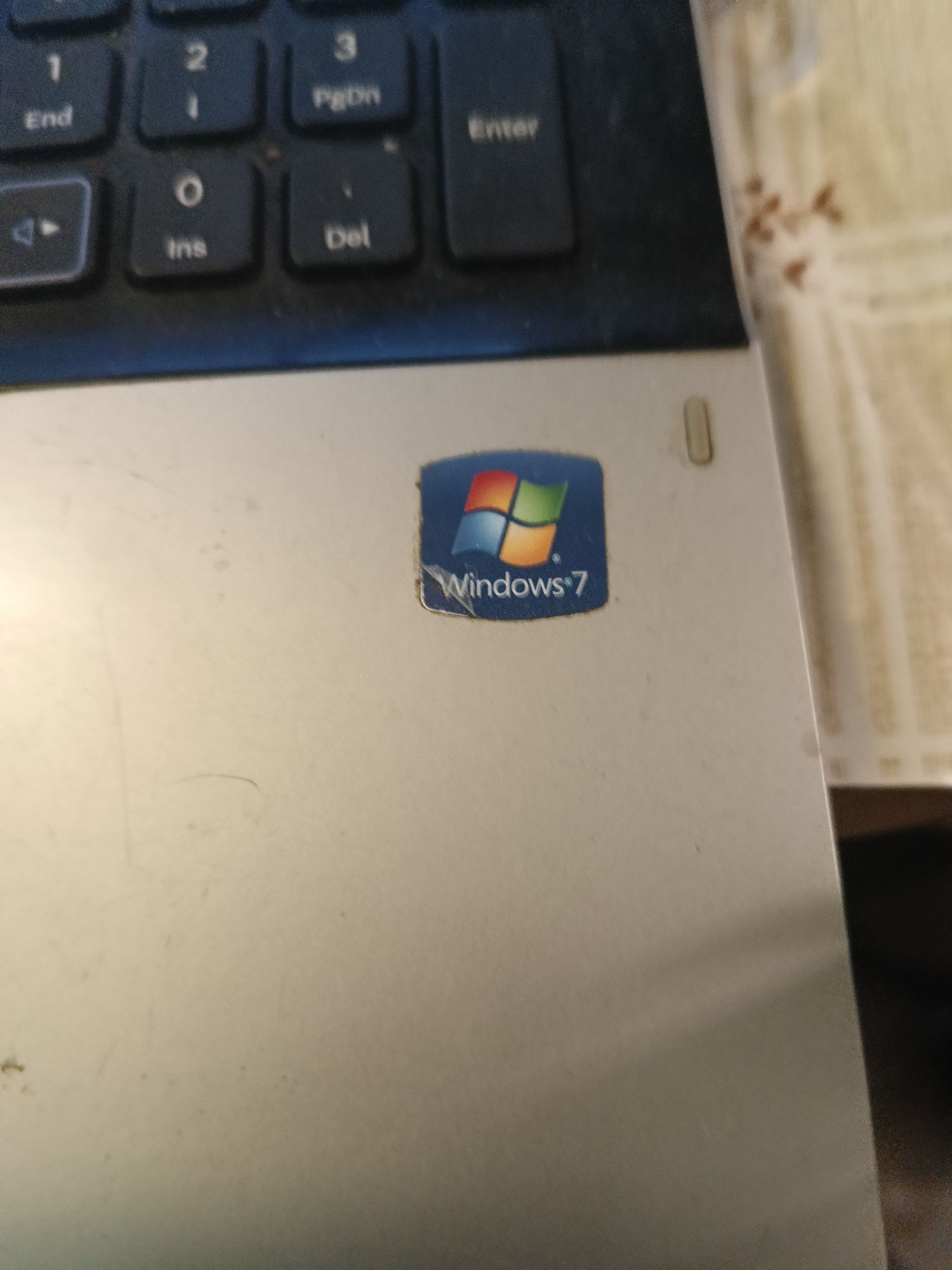 Sprzedam laptopa Samsung rv 515 z Windows 7 ultimate