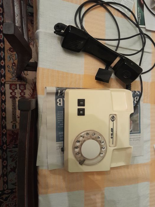 Продам стационарные телефоны