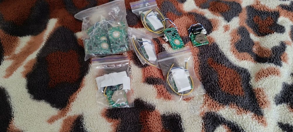 Драйвер Плати конденсатори батарейки