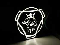 Ozdobna lampa LED z wzorem SCANIA