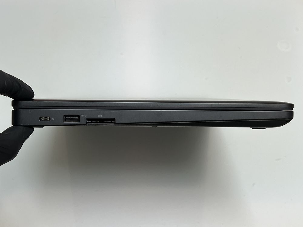 Ноутбук Dell Latitude E5590, FHD,IPS, і7, RAM-16Gb,SSD-256Gb(№162)