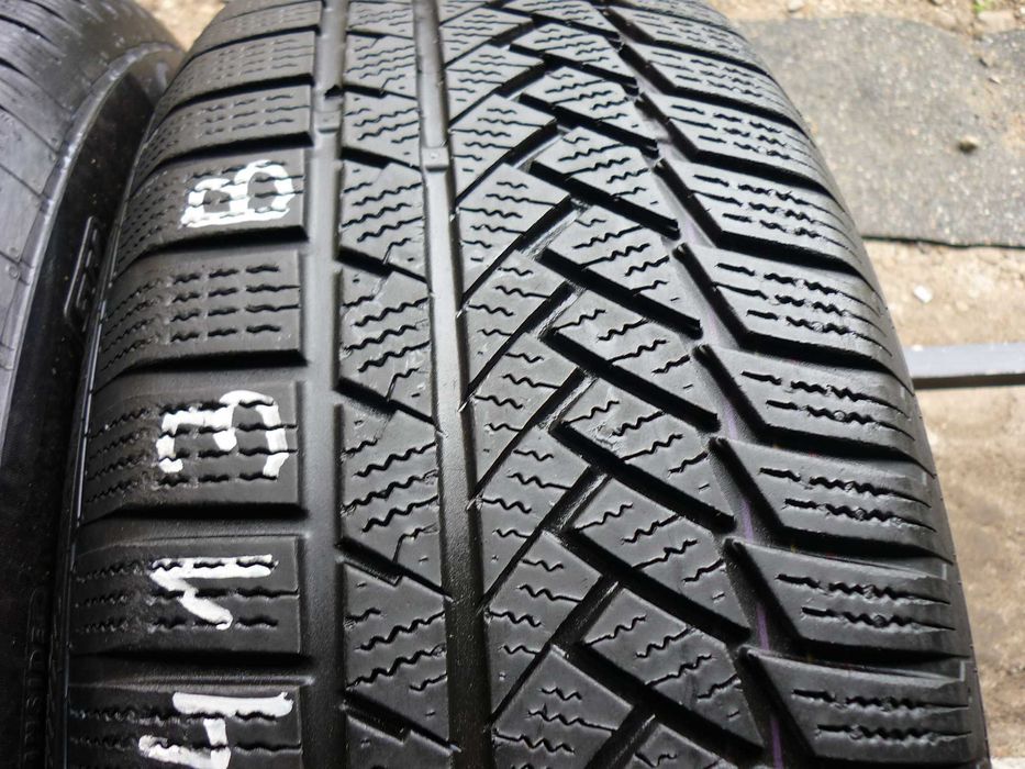 [413B] 215/60/17 100V XL CONTINENTAL TS 850p