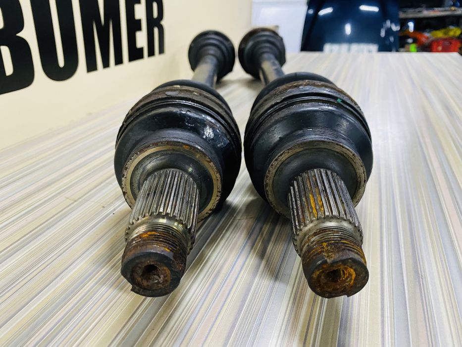 Полуосі БМВ Е39 М52 М54 2.0 2.2 Полуось 520 Бензин Кулак 1 229 140