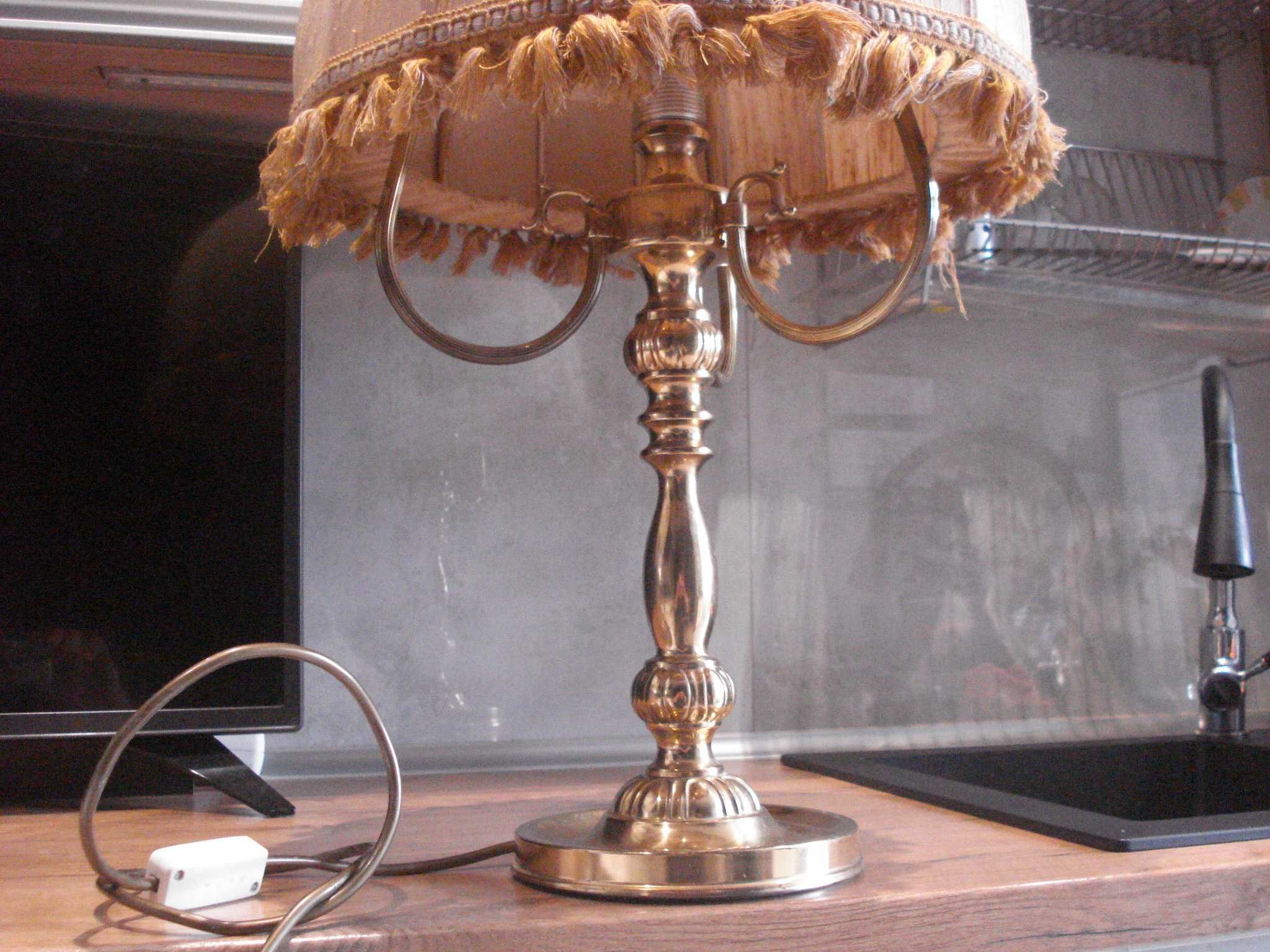 Lampa mosiężna stołowa