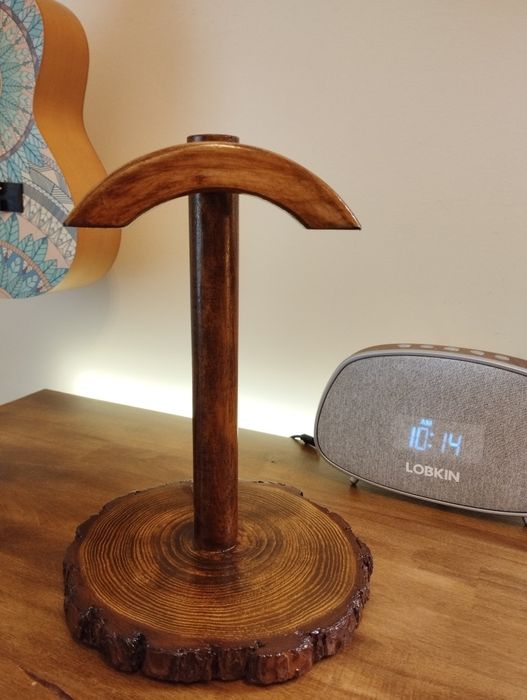 Suporte para auscultadores em madeira