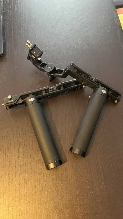 Gimbal DJI RS 2 Pro Combo Raveneye + Handles laterais