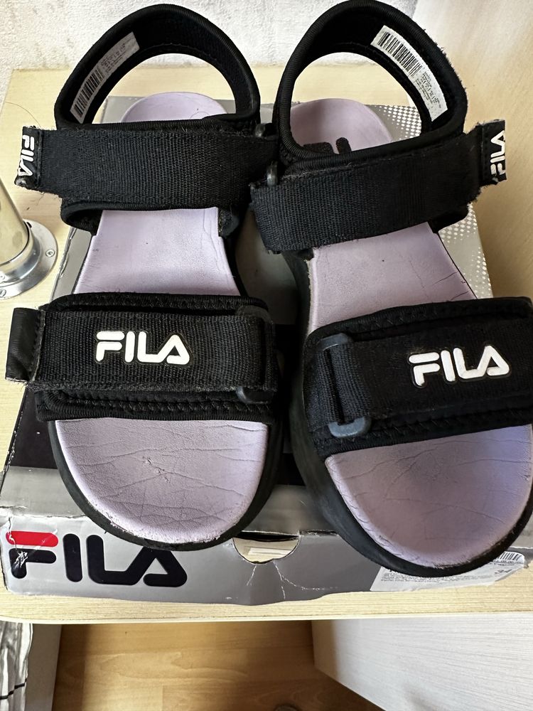 Спортивні босоніжки Fila 34 р.