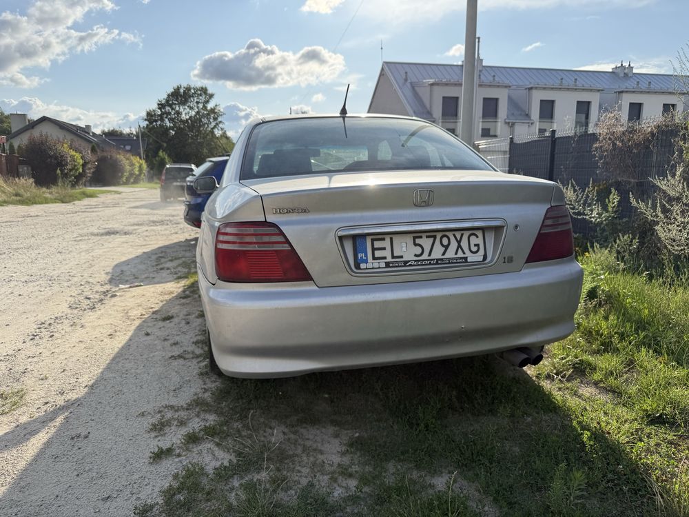 Honda Accord VI 1.8 V-Tec