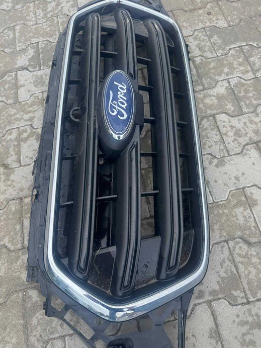 Atrapa-grill-stelarz Ford Transit MK8 Lift bez uszkodzeń