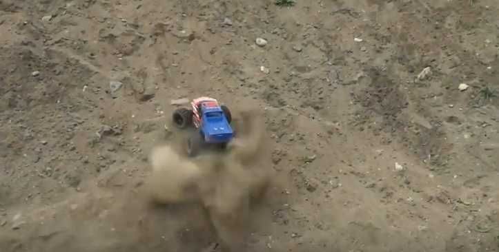 Telecomandado motor brushless - escala 1/10 (grande) -BIGFOOT -Bashing