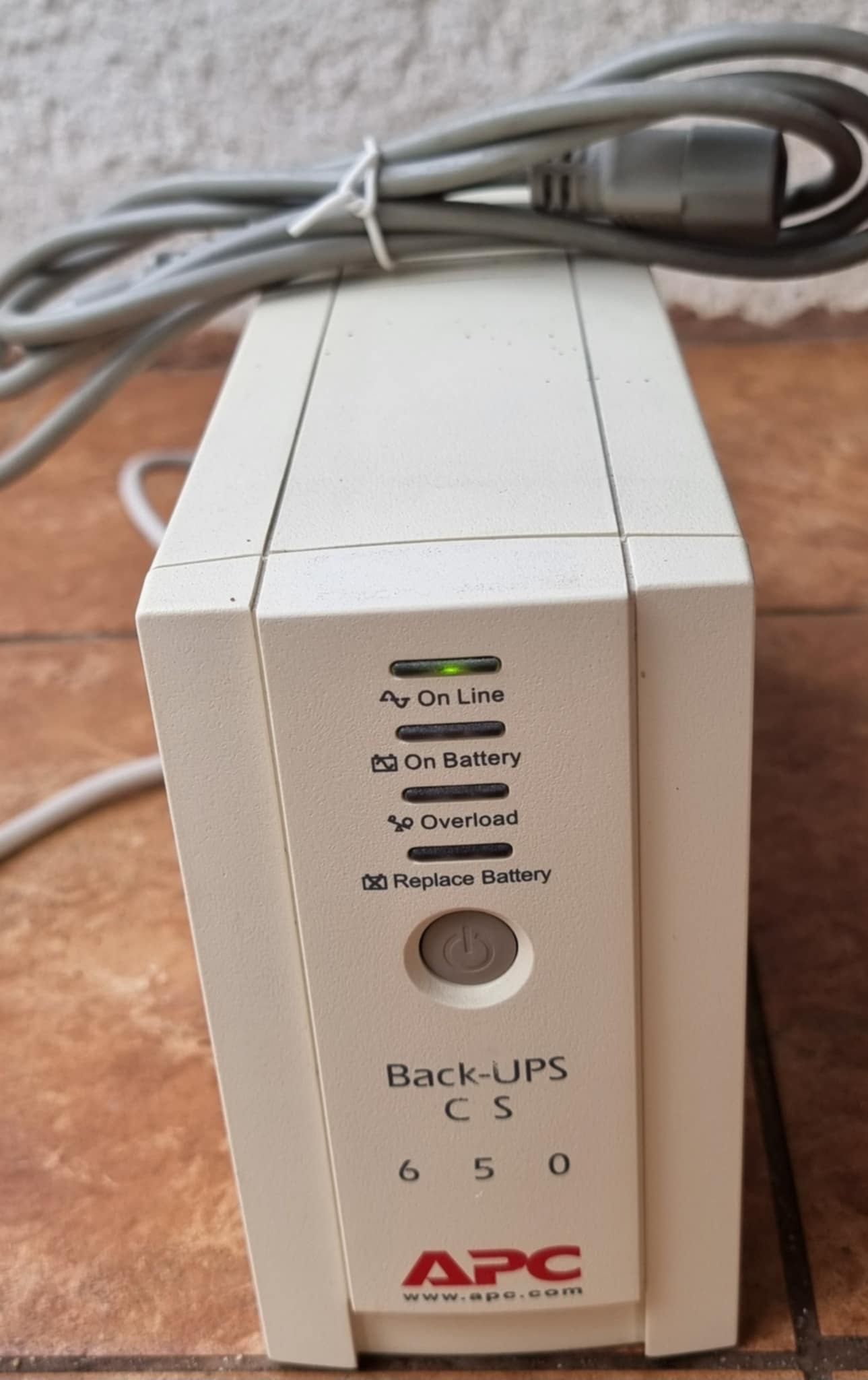 Продам UPS APC Back-UPS CS 650