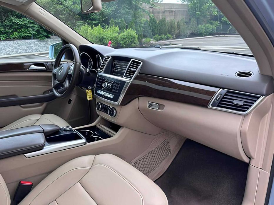 Mercedes-Benz ML 350      2014