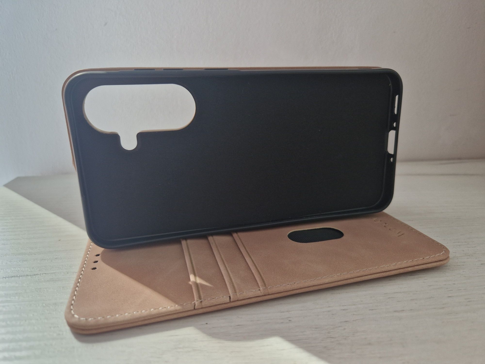 Kabura Wonder Smart do Samsung Galaxy A56 5G cappuccino