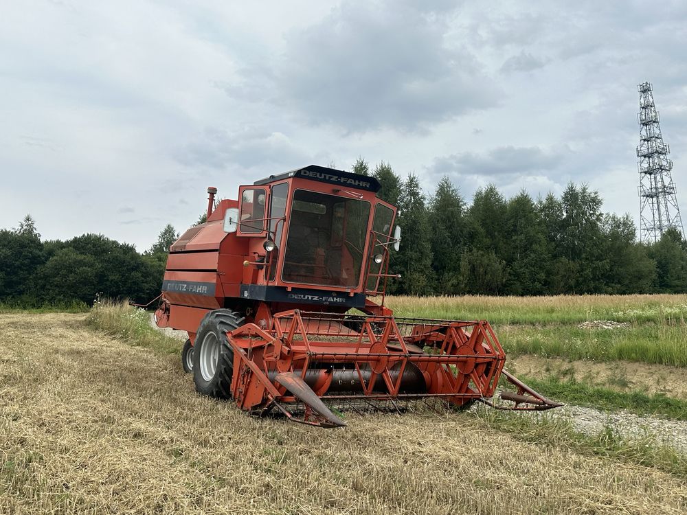 Kombajn zbożowy deutz-fahr M-922
