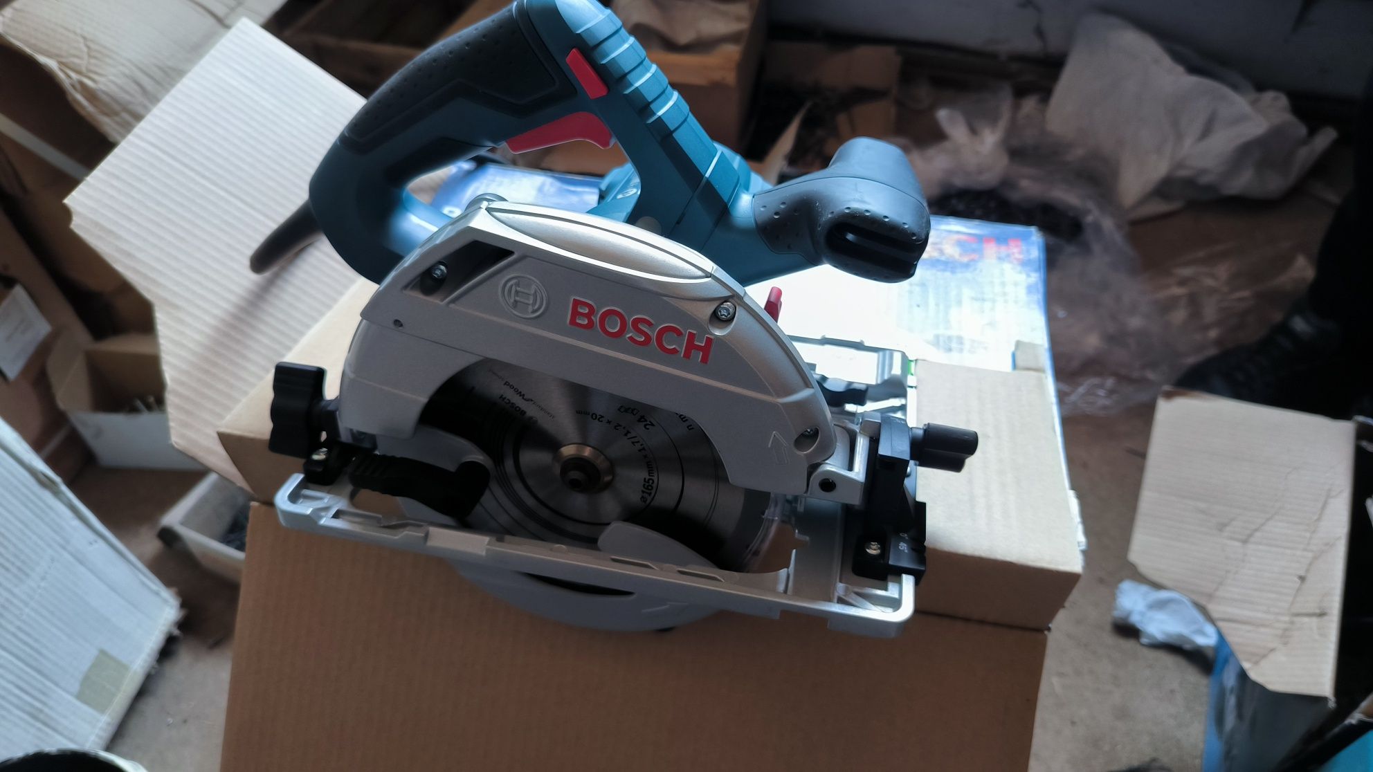 Пила циркулярна Bosch Professional GKS 55+ GCE