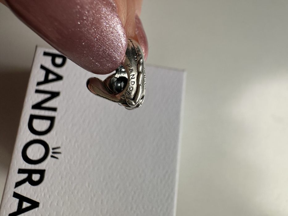 Charms Pandora kłapouchy
