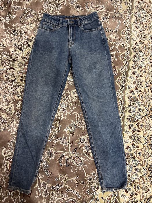 Джинси жіночі