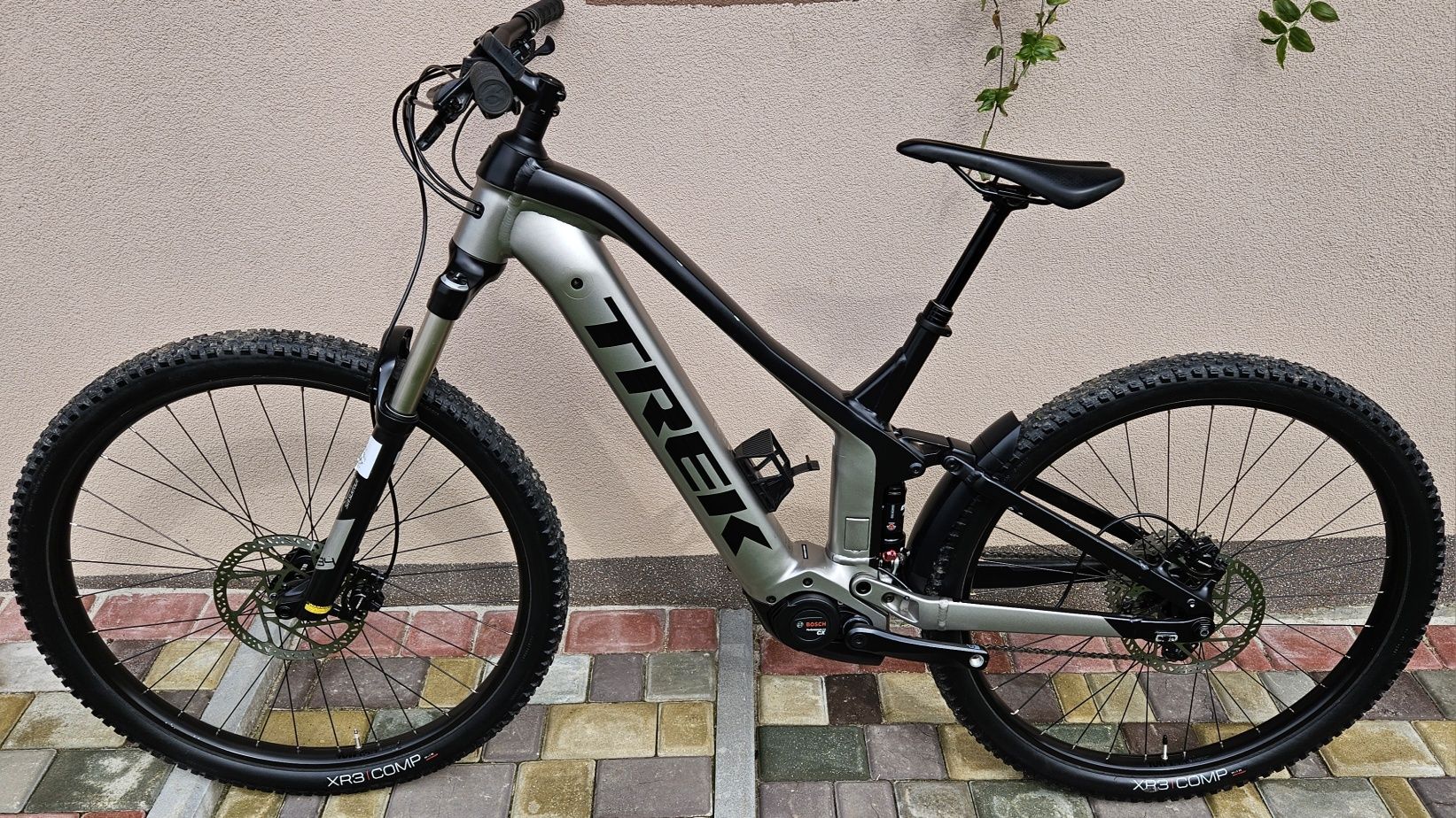 Trek Powerfly 4 PowerTube 625| 2021 рік. L.