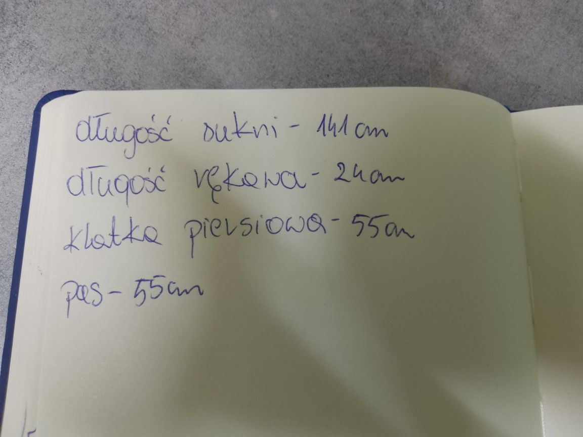 Suknia ślubna ecree