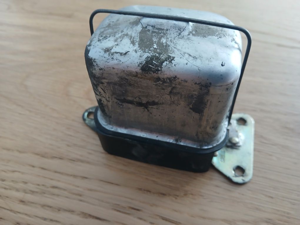 Regulator napięcia Mz etz 150, 250 lub 251 ddr