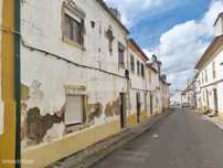 Moradia em Banda T5