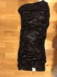 Czarna sukienka pod skore ale z tkaniny materialowa stylowa S M