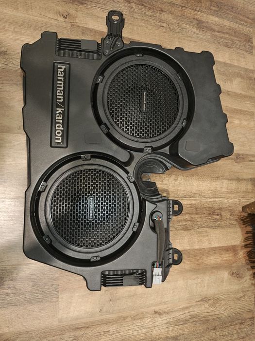 dodge challenger harman kardon subwoofer 15+