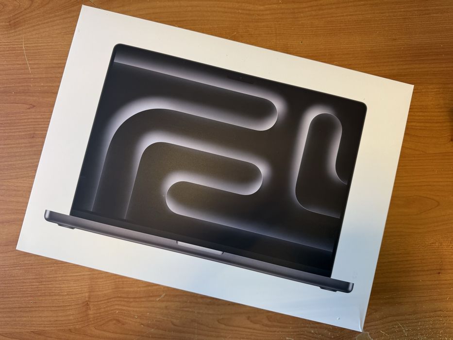 MacBook Pro 14" M3 2023r 1TB 16GB RAM Space Gray z PL GW Warszawa