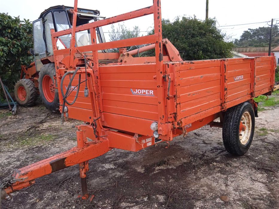 Reboque tri-basculante 3 Toneladas Joper muito bom estado do ano 2003