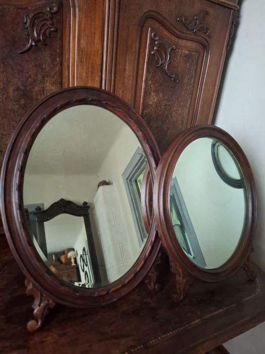 Дзеркало настільне