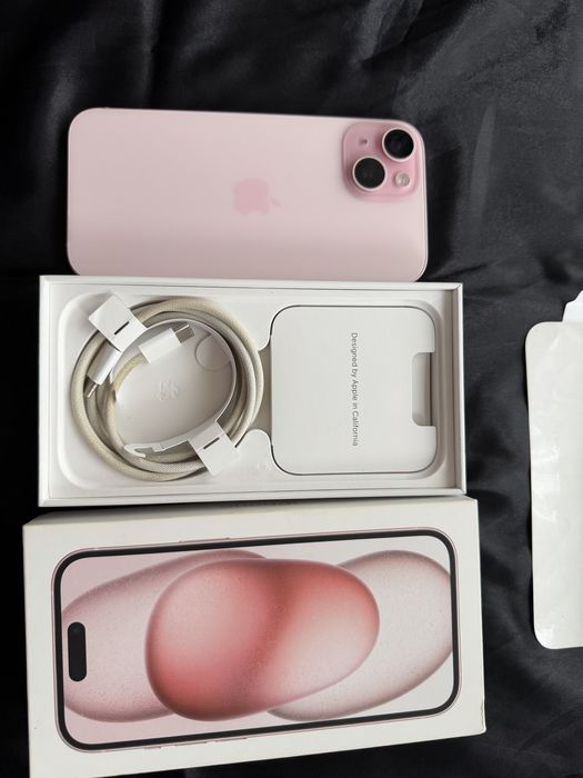 Продам iPhone 15  256 Gb Pink