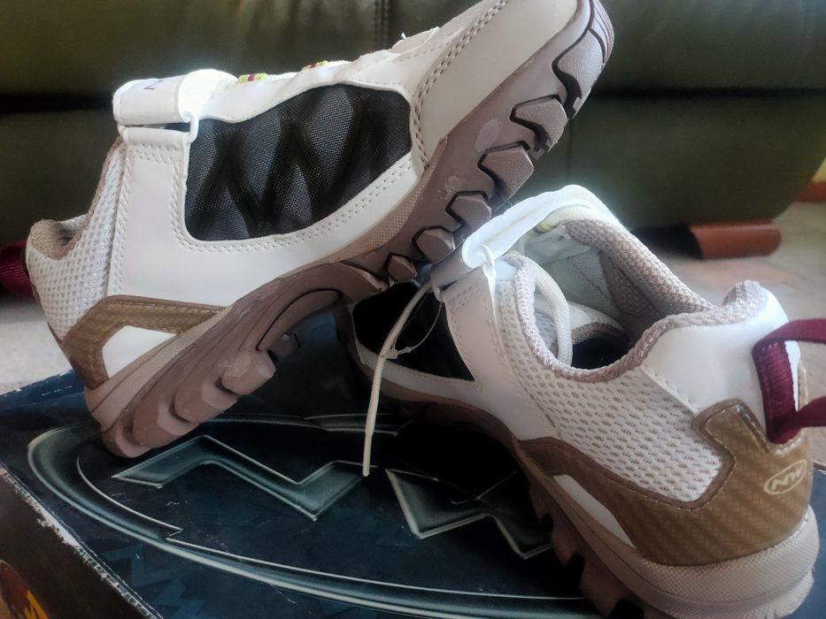 Buty rowerowe Northwave rozmiar 40 nowe