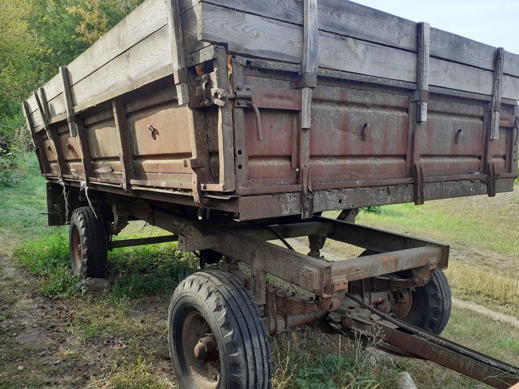 Продам прицеп 2 птс 4