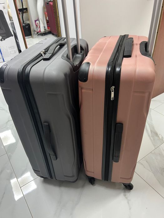 Середня валіза Tag, 71 см висота, оригінальна з США