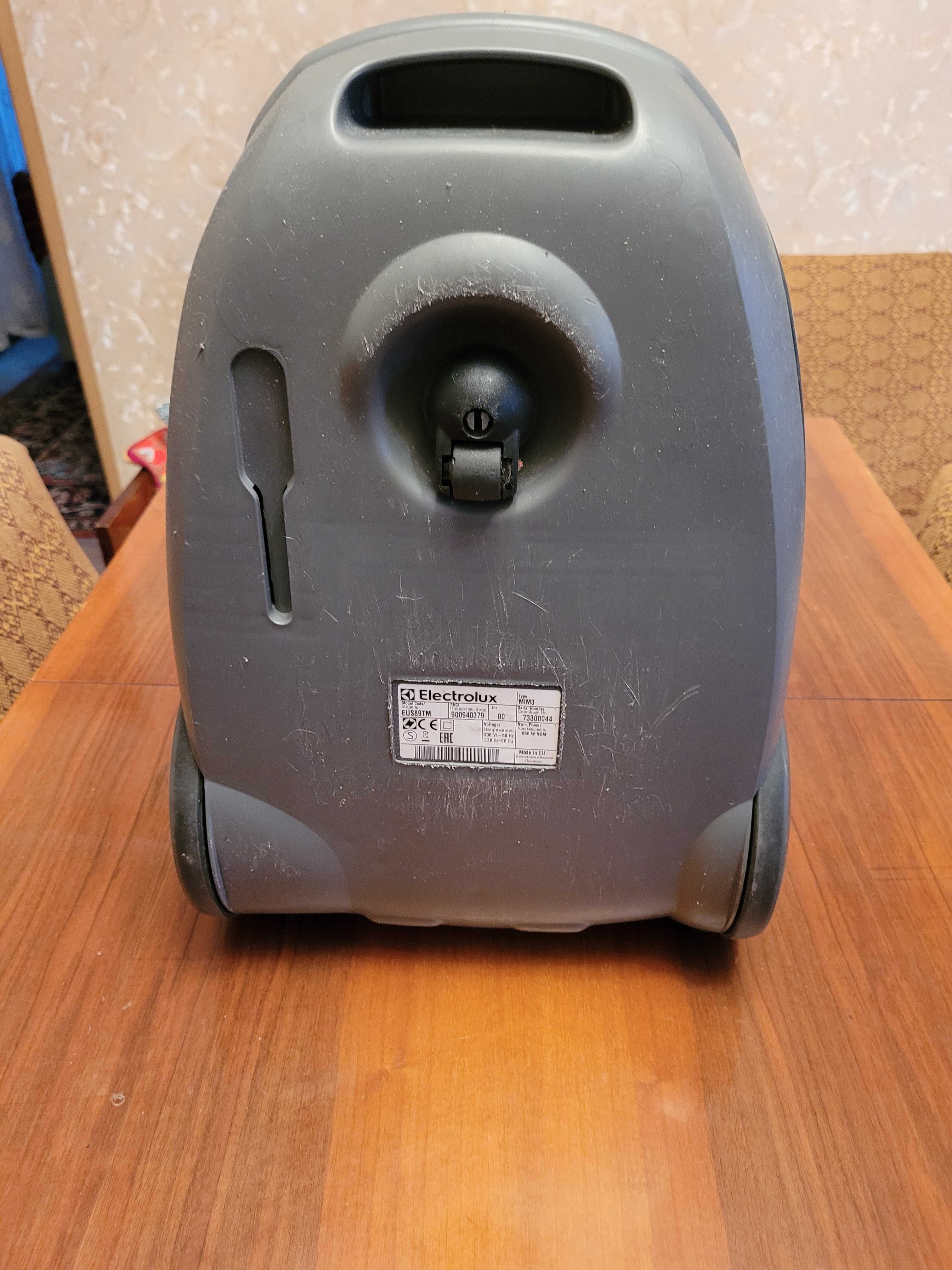 Odkurzacz ELECTROLUX UltraSilencer ZEN EUS89TM