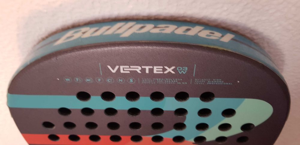 Raquete Bullpadel Vertex W 2022 como nova
