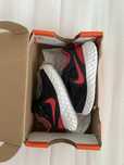 Trampki Nike dla chłopca. oryginalny. rozmiar - 8 cm.
