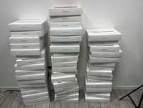 Pudełka po MacBookach