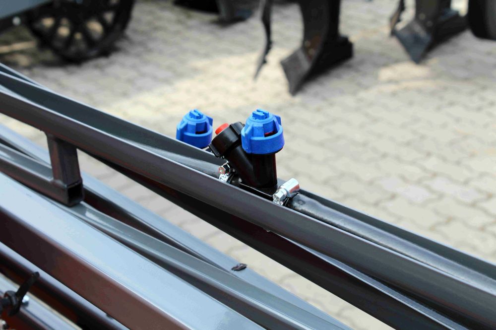 Обприскувач VINMET ВІД 200 л оприскувач навісний для трактора ВІНМЕТ